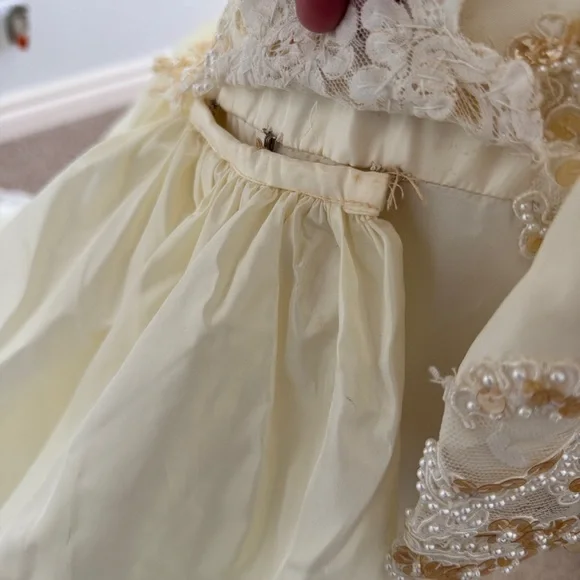 Vintage 1980s Demetrios Ivory Beaded Lace Wedding Gown w/ Detachable Train
